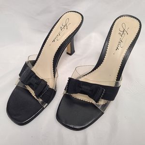 Lucy Pereda Black Leather Heels with bow